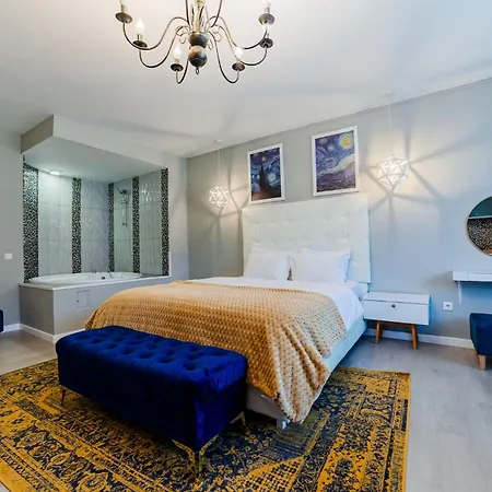 Romantic Jacuzzi Luxury Apartment Sinaia Exterior photo